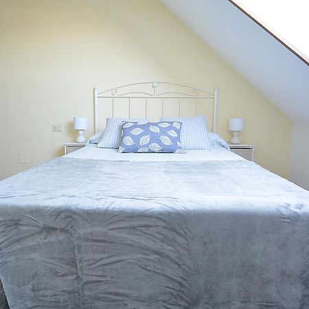 Apartamento Con Terraza Frente Al Mar En O Grove Eksteriør billede