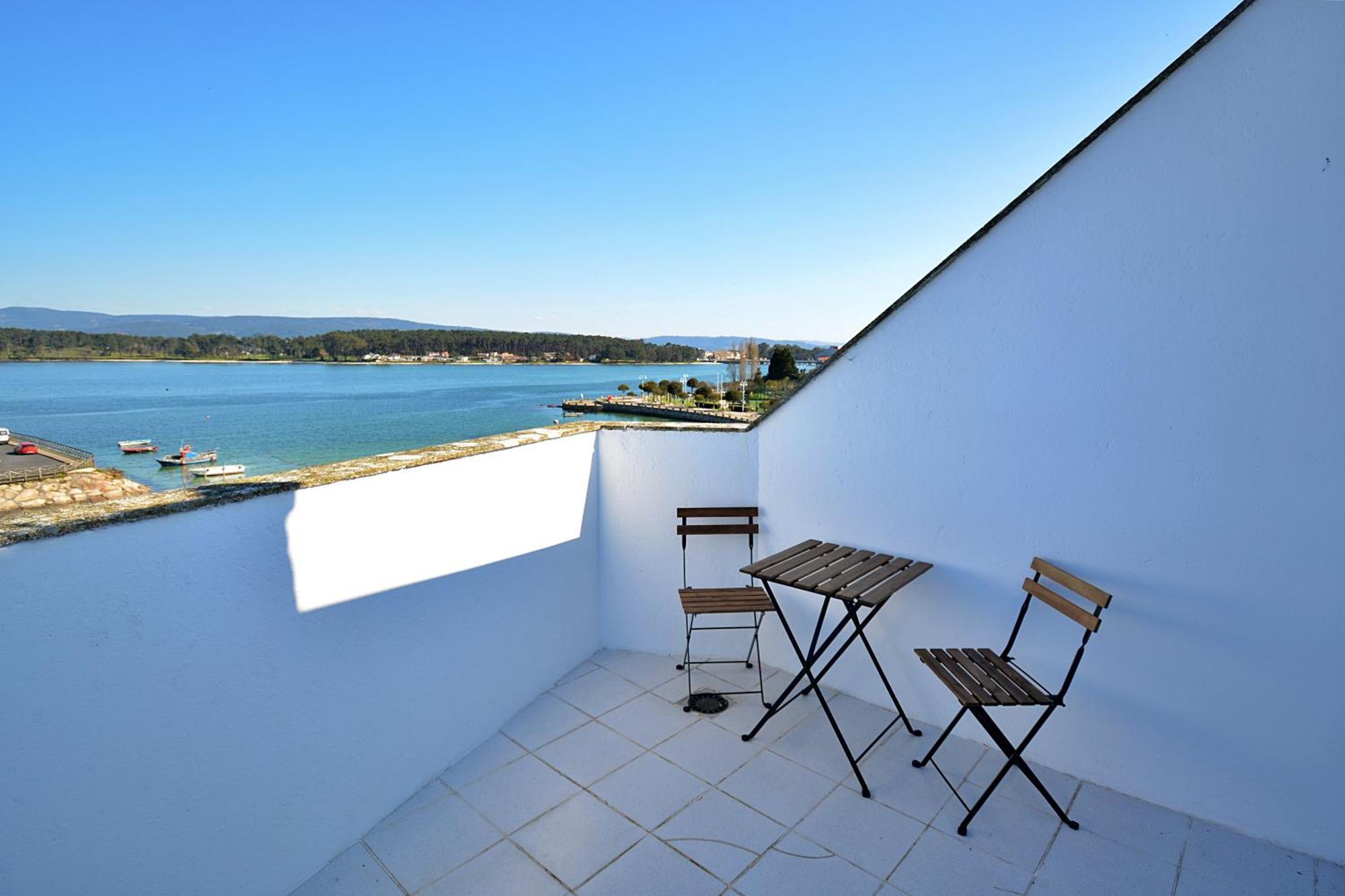 Apartamento Con Terraza Frente Al Mar En O Grove Eksteriør billede